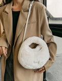 이미지를 갤러리 뷰어에 로드 , Fashion Winter Furry Faux Fur Sling Bag-Showtown