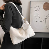 Laden Sie das Bild in den Galerie-Viewer, Fashionable Underarm Shoulder Fur Fluffy Bag For Women-Showtown